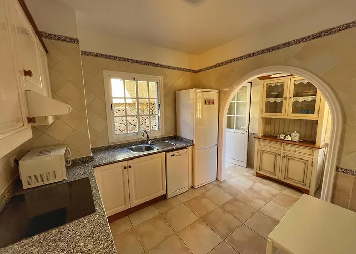 Isabel بيت للعطل أذيخي